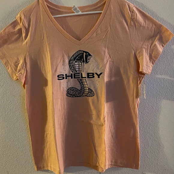 NEW!! Woman’s Shirt. - Picture 3 of 6